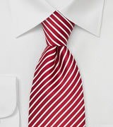 rot-gestreifte Krawatte zum blauen Anzug - sb1654