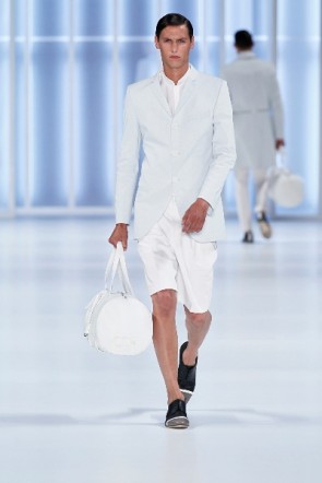 Kurze Hosen zum Sakko bei Hugo auf Mercedes Benz Fashion Week Berlin Sommer 2011