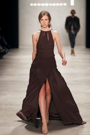 Dorothee Schumacher Kleid lang braun zur MB Fashion Week 2012
